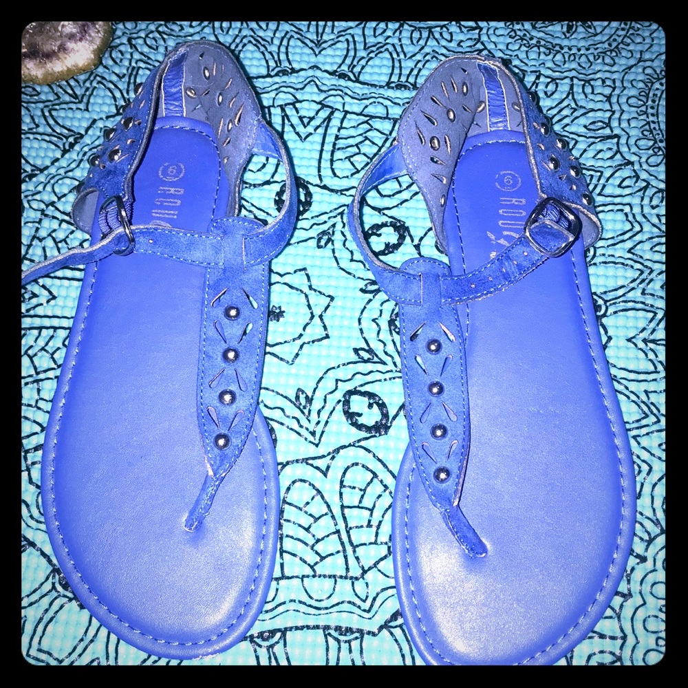 🦋 sandals Flats Blue
